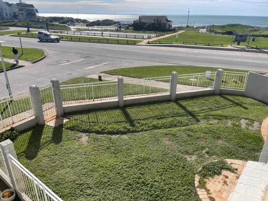 1 Bedroom Property for Sale in Summerstrand Eastern Cape